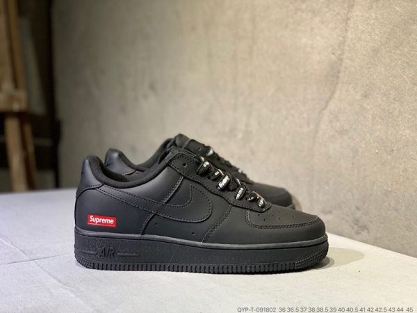 【日本未発売】シュプリーム × ナイキ エアフォース1 偽物"ブラック" CU9225001 - 画像 (2)