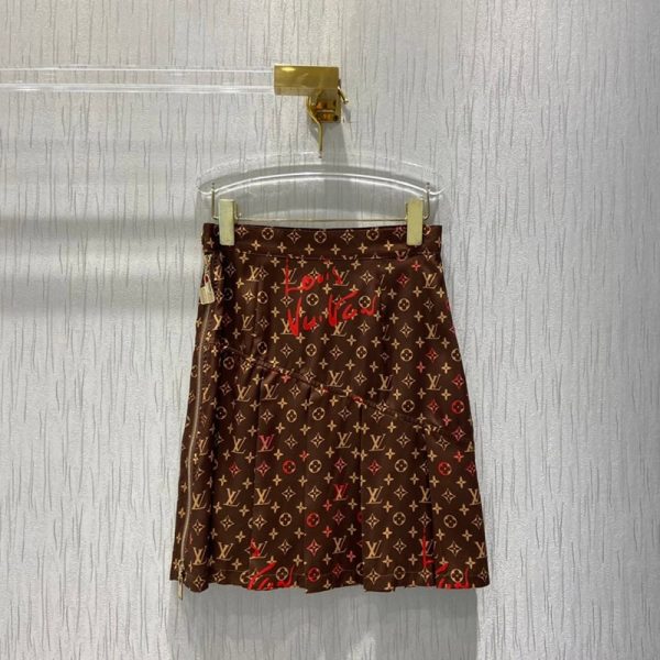 バレンタイン限定 ​ルイヴィトン ワンピース 偽物 モノグラム 1A99J8 - 画像 (7)