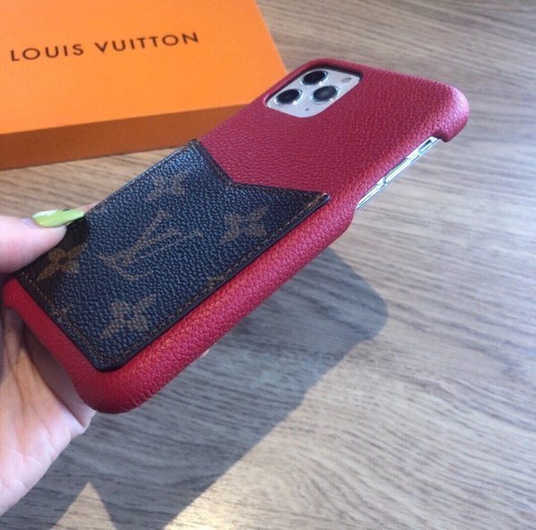 【即発】新作ルイヴィトン iPhoneケース偽物 レッド スカーレット LVロゴ vuo36686 - 画像 (4)