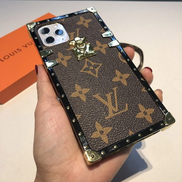 欲しい♡超限定♪ ヴィトン iphoneケース 偽物 EYE TRUNK POUR IPHONE vuo61955 - 画像 (2)