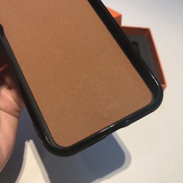 送料込 ルイヴィトン スマホケース 偽物 IPHONE 11/12/13/Pro/ProMax vua55068 - 画像 (4)