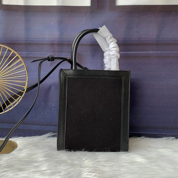 関税込★セリーヌ ショルダーバッグ コピー ミニ バーティカル カバ バッグ Ced90530 - 画像 (3)
