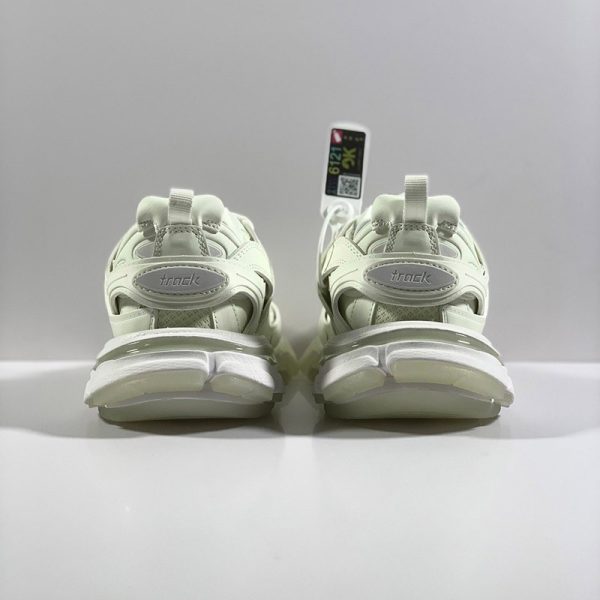 人気No1 バレンシアガ スニーカー 偽物 TRACK SNEAKER リサイクルソール 542436W3FE39000 - 画像 (7)