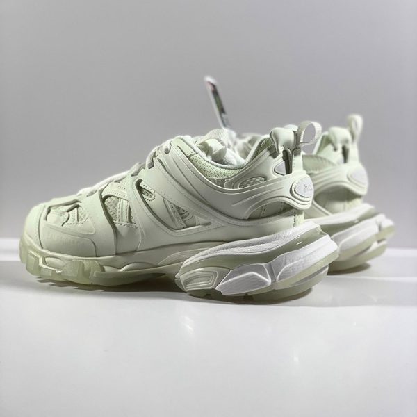 人気No1 バレンシアガ スニーカー 偽物 TRACK SNEAKER リサイクルソール 542436W3FE39000 - 画像 (9)