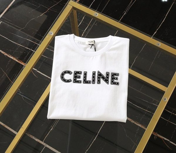 【日本未発売】セリーヌ “セリーヌ”スタッズロゴプリント Tシャツ偽物 Cef42914 - 画像 (3)