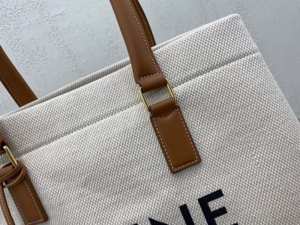 稀少 セリーヌ ハンドバッグ 偽物 ホリゾンタル カバ キャンバス バッグ 192162BNZ02NT - 画像 (6)