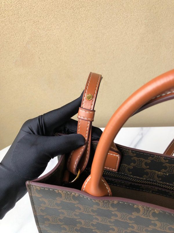 【即発】★セリーヌ トートバッグ 偽物★トリオンフ キャンバス TAN 191542BZK04LU - 画像 (8)