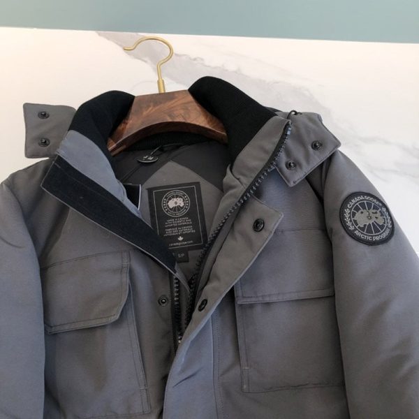 秋冬新作 カナダグース●ブラックレーベル 偽物 LYNDALE PARKA リンデール Cac88228 ダウン - 画像 (4)