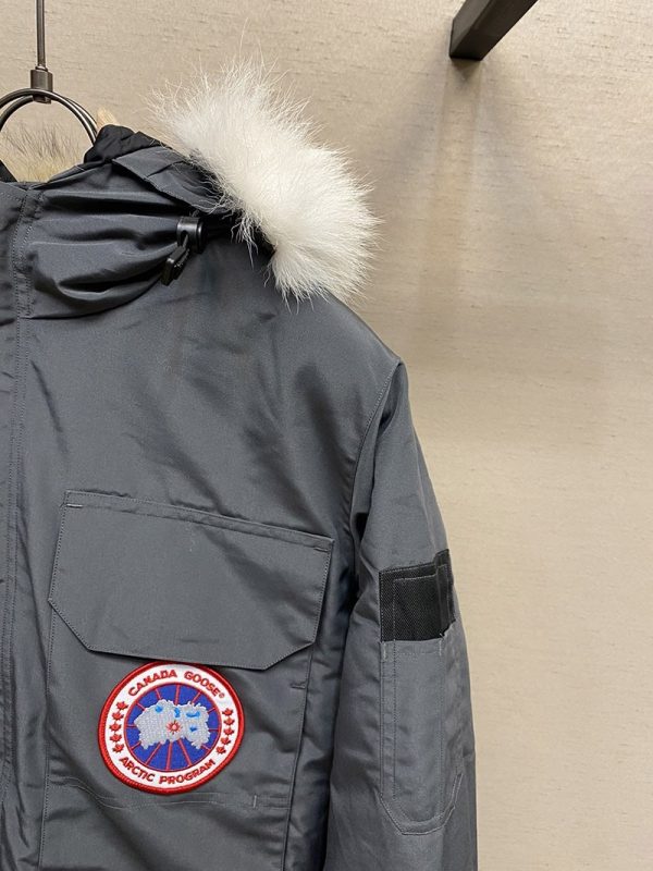 ★日本!!人気！カナダグース＊EXPEDITION＊エクスペディション＊フュージョン コピー Caw45668 - 画像 (4)