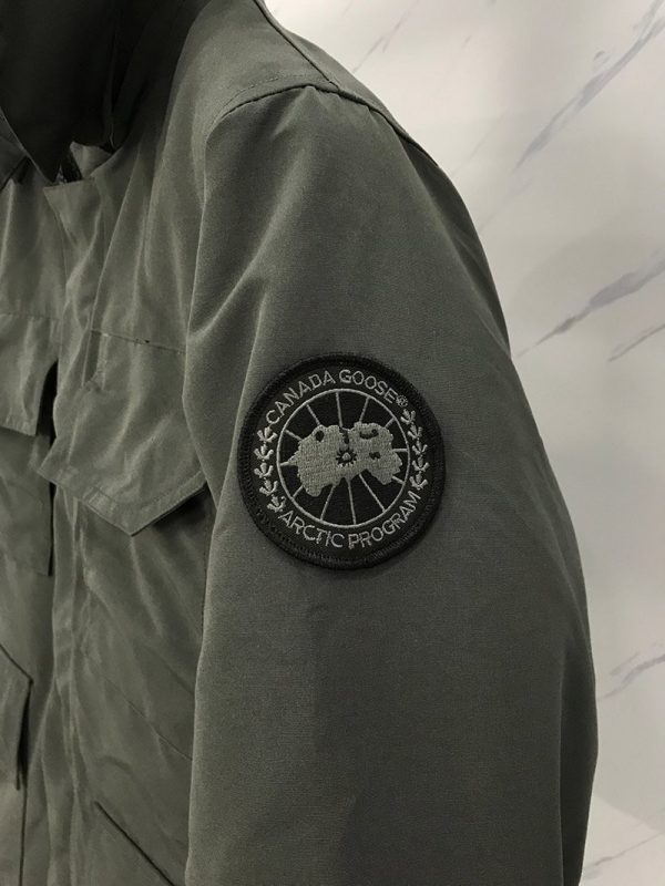 希少色 カナダグース 偽物＊Maitland Parka＊メイトランド＊ブラックレーベル Cam71241 - 画像 (5)