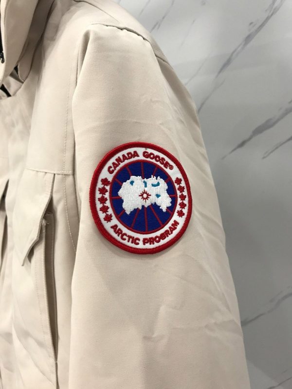 目を惹くカラー カナダグース 偽物＊Maitland Parka＊メイトランド＊ブラックレーベル Cav54563 - 画像 (5)