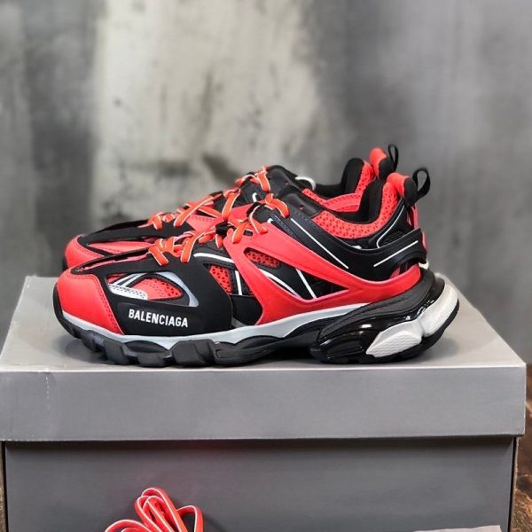 日本未入荷 バレンシアガ スニーカー 偽物 メンズTrack.2トレーナースニーカー baz11373 - 画像 (8)