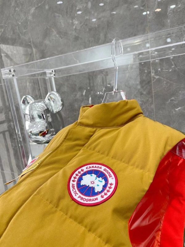 【即発】注目コラボ カナダグース x NBA コピー フリースタイルベスト Cau99670 - 画像 (5)