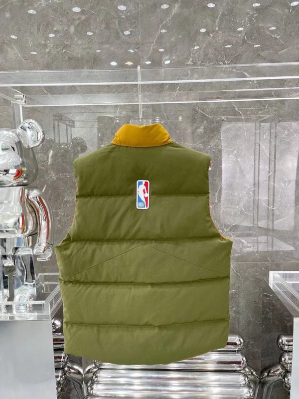 【即発】注目コラボ カナダグース x NBA コピー フリースタイルベスト Cau99670 - 画像 (8)