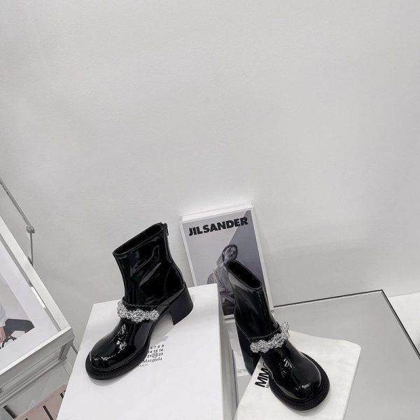 欲しい♡超限定♪メゾン マルジェラ スーパーコピー メリージェーン パンプス ポリッシュドレザー Maw45511 - 画像 (2)