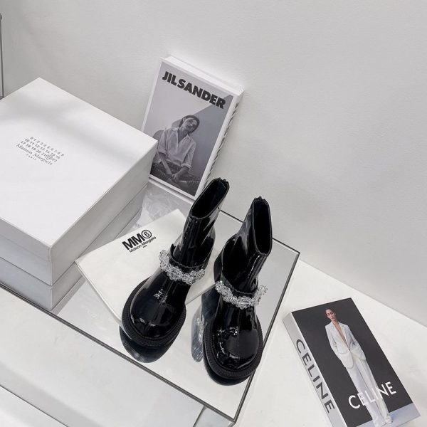 欲しい♡超限定♪メゾン マルジェラ スーパーコピー メリージェーン パンプス ポリッシュドレザー Maw45511 - 画像 (3)