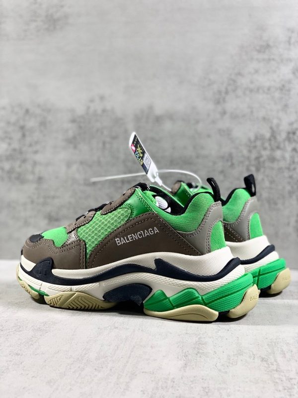 21AW新作 バレンシアガ Triple S 偽物 スニーカー トリプルソール bat57202 - 画像 (9)
