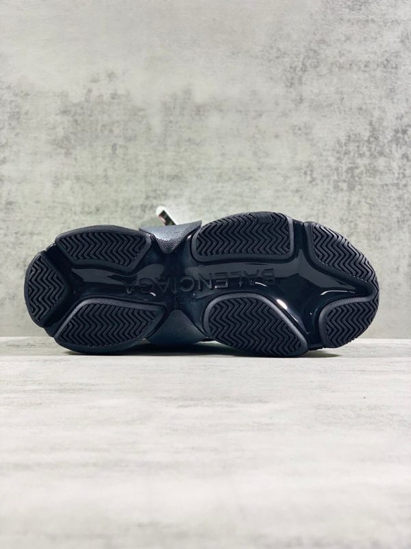 【日本未発売】バレンシアガ Triple Sスニーカー コピー トリプルソール baz13836 - 画像 (5)