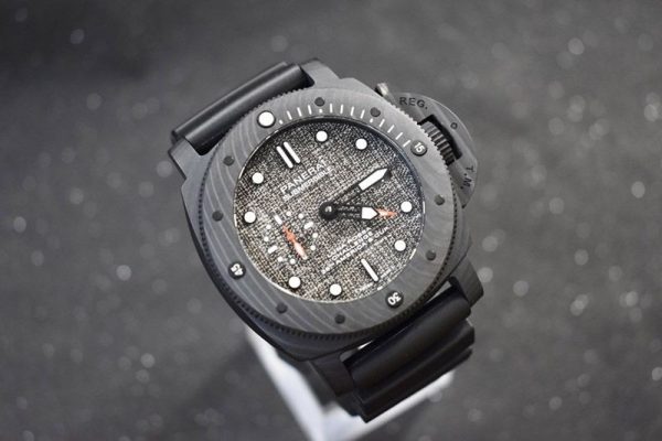 世界限定1036本 パネライ サブマーシブル ルナ・ロッサコピーN級品 PAM01038 - 画像 (3)