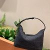 ★日本!!人気！【ロエベ ハンドバッグ 偽物】キュービィバッグ スモール アナグラムジャカード low81753 - 画像 (2)