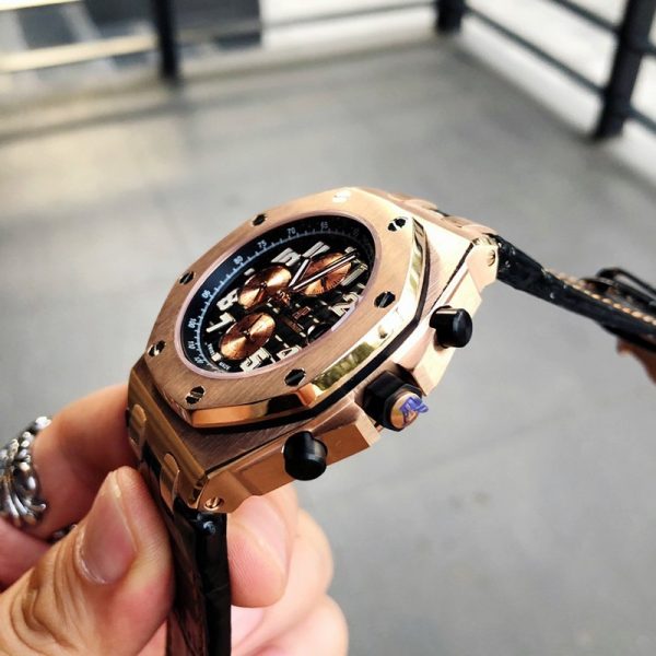 定番 オーデマピゲ ロイヤルオーク 偽物 オフショア クロノ アーノルド・シュワルツェネッガー 世界限定400本 26007BAOOD088CR01 - 画像 (7)