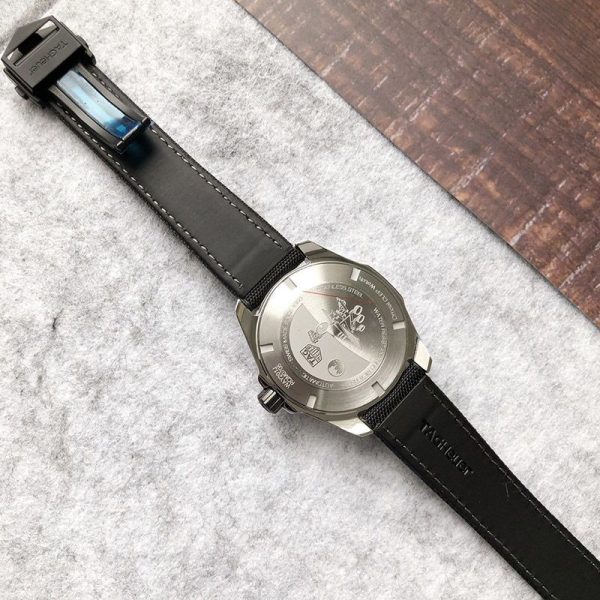 世界中で大人気♪タグホイヤー アクアレーサー 偽物 直径 43MM WAY201J.FC6370 - 画像 (7)