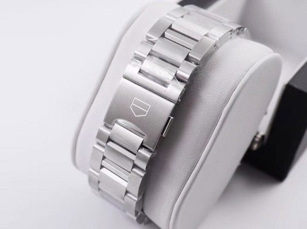 人気急上昇 タグホイヤー カレラ コピー スケルトン 文字盤 ステンレス メンズ 腕時計 43 mm TAi22171 - 画像 (8)