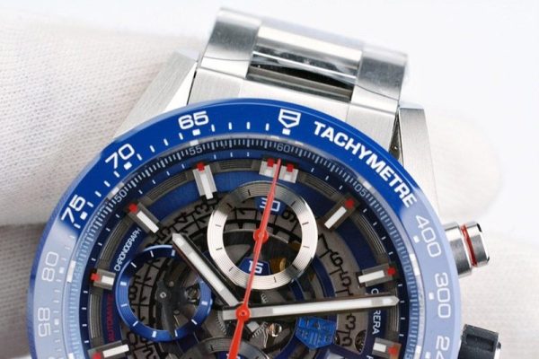 【日本未発売】タグホイヤー カレラ 偽物 自動巻き ブルー 文字盤 ステンレス メンズ 腕時計 TAv28834 - 画像 (4)