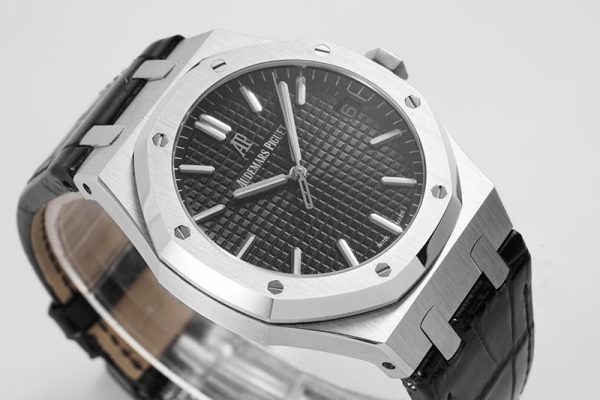 可愛い オーデマピゲ コピー ロイヤルオーク 41mm ブティック限定 15500STOO122 - 画像 (2)