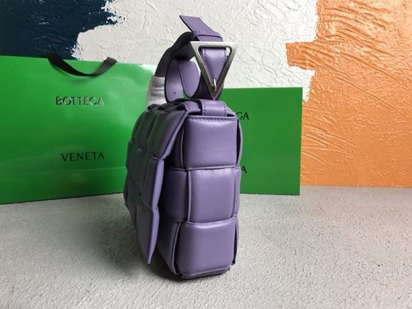 累積売上総額第１位！ボッテガヴェネタ パデットカセット 偽物 ショルダーバッグ ラベンダー 591970VCQR15130 - 画像 (5)