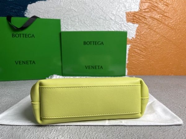 稀少ボッテガヴェネタ 偽物 ポイント トップハンドルスモールバッグ★シャルトルーズイエロー boc24530 - 画像 (3)