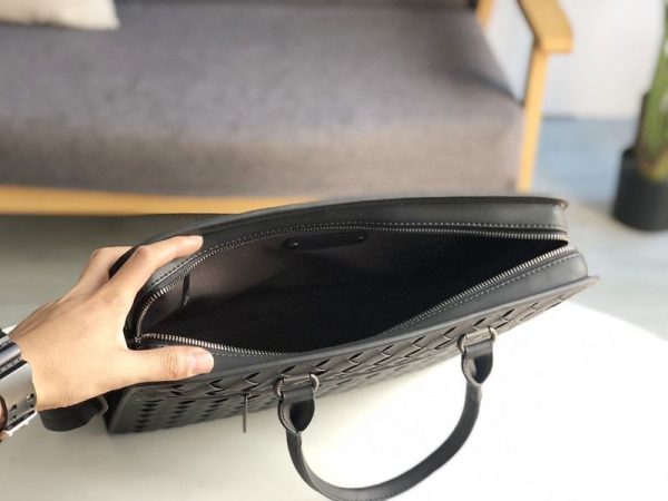 日本未入荷ボッテガヴェネタ イントレチャートレザー ブリーフケース 偽物 2WAY bob37937 - 画像 (9)
