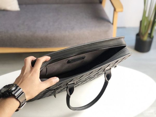 【日本未発売】ボッテガヴェネタ コピー イントレチャートレザー ブリーフケース 2WAY bou90773 - 画像 (9)