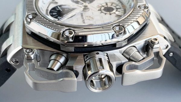 可愛いオーデマピゲ コピー ロイヤルオーク オフショアクロノ T3 世界限定1000本 Odh05638 - 画像 (4)