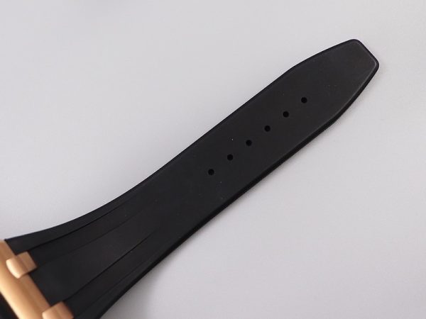 送料込 オーデマピゲ ロイヤルオーク スーパーコピー オフショア クロノ 26170STOOD101CR03 - 画像 (7)