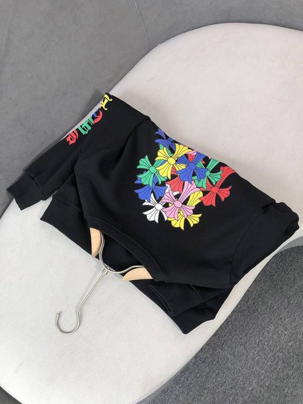 超人気♪クロムハーツ ロングTシャツ 偽物 グリーンセメタリークロス Kut82443 - 画像 (7)