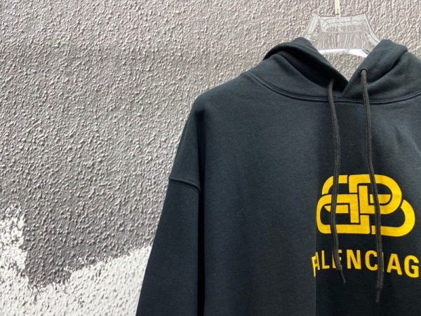 目を惹くカラー バレンシアガ パーカー 偽物＊BBロゴ プリント付き スウェット bac35670 - 画像 (2)