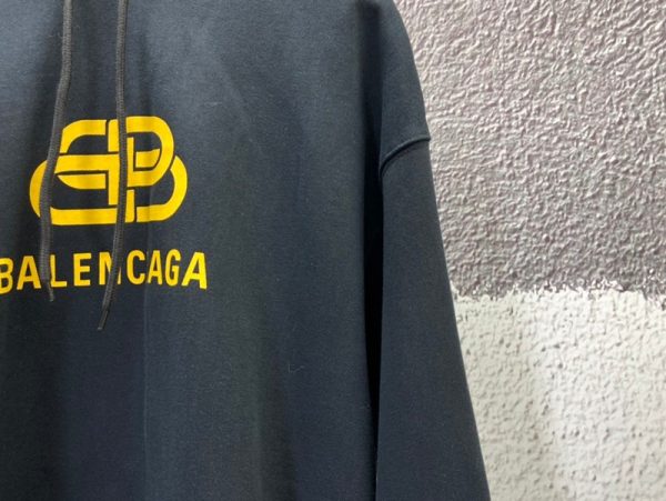 目を惹くカラー バレンシアガ パーカー 偽物＊BBロゴ プリント付き スウェット bac35670 - 画像 (3)