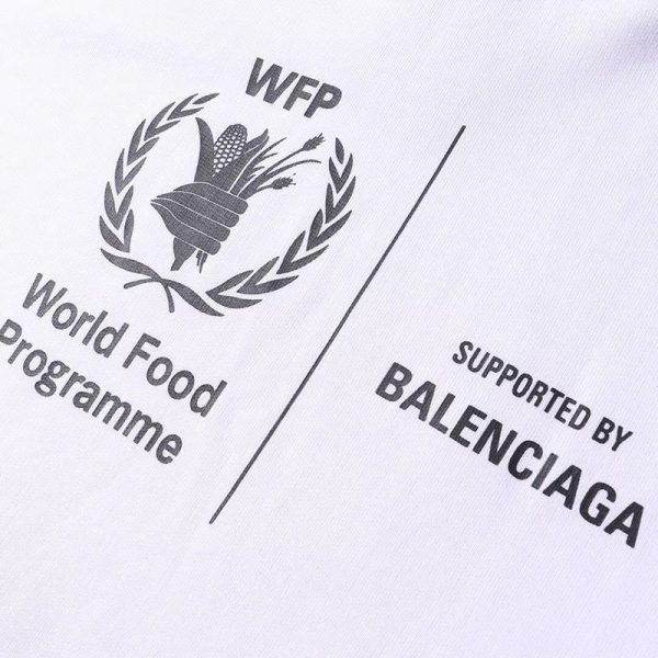 送料込★バレンシアガ スーパーコピー WFP フーディ ホワイト パーカー baq62728 - 画像 (3)