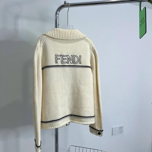 超希少！【フェンディ】FF モチーフ★2021カーディガンセーター偽物 fee96685 - 画像 (2)