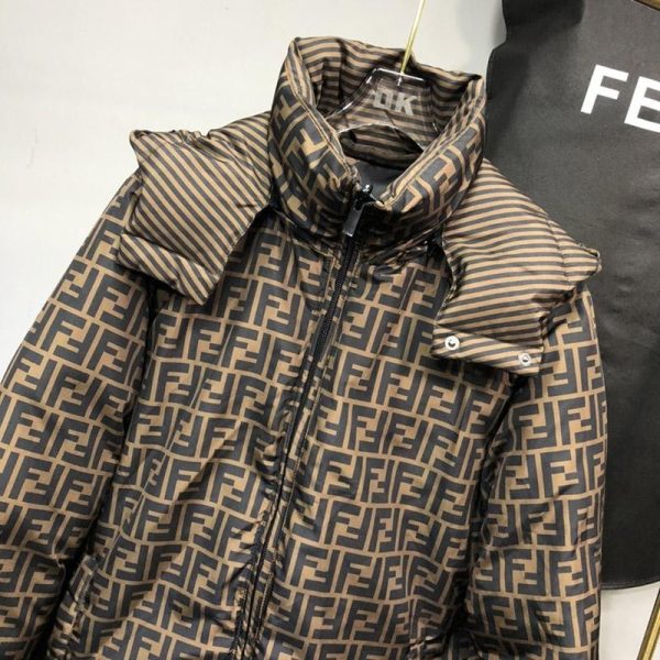 大人気！フェンディモンスター  フード付 ダウン偽物 ☆両面着用可能☆ fec77049 - 画像 (7)