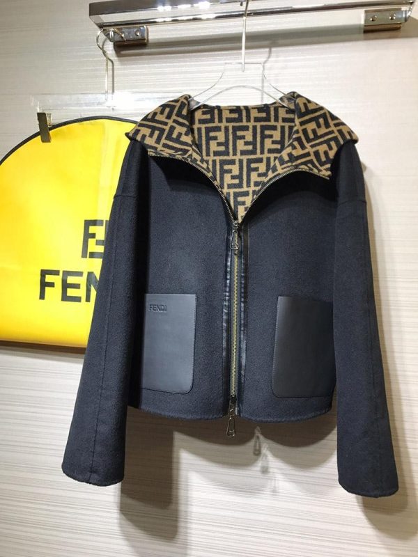 関税送料込 21AW【フェンディ】FF リバーシブル フーディー パーカー偽物 feo16546 - 画像 (2)