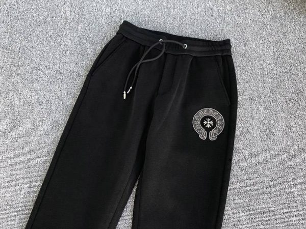 ☆超人気☆クロムハーツ【CHスウェットパンツ】◆スクロールラベル コピー Kua94876 - 画像 (3)