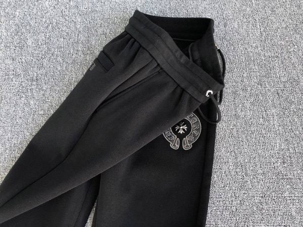 ☆超人気☆クロムハーツ【CHスウェットパンツ】◆スクロールラベル コピー Kua94876 - 画像 (4)