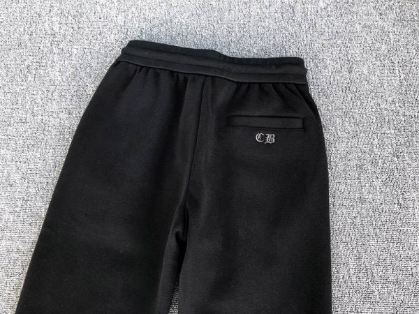 ☆超人気☆クロムハーツ【CHスウェットパンツ】◆スクロールラベル コピー Kua94876 - 画像 (5)