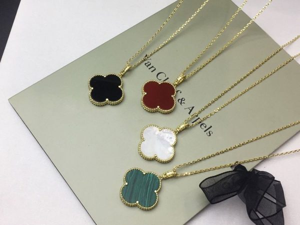 完売必至 ★ヴァンクリーフ&アーペル★ヴィンテージアルハンブラ偽物★ペンダント vag04070 - 画像 (2)