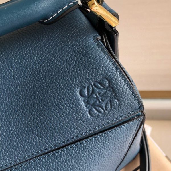 最安値挑戦ロエベ パズルバッグ スーパーコピー トリカラー ショルダーバッグ loh58449 - 画像 (5)