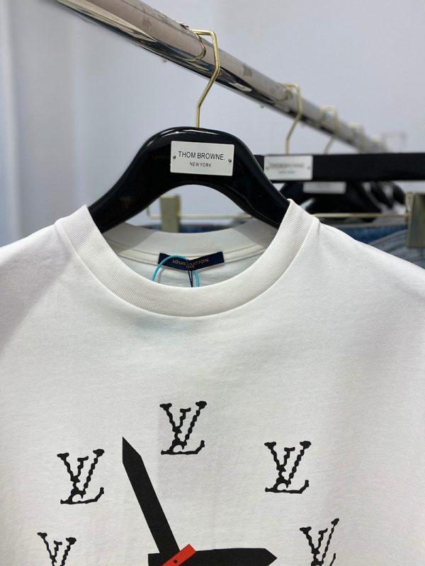 累積売上総額第１位！【ルイヴィトン Tシャツ コピー】プリント コットンTシャツ vus86992 - 画像 (2)