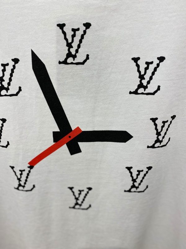 累積売上総額第１位！【ルイヴィトン Tシャツ コピー】プリント コットンTシャツ vus86992 - 画像 (4)