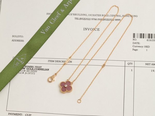ヴァンクリーフ ホリデー 2023 アルハンブラ ペンダント 偽物 クリスマス限定 vam56513 - 画像 (6)